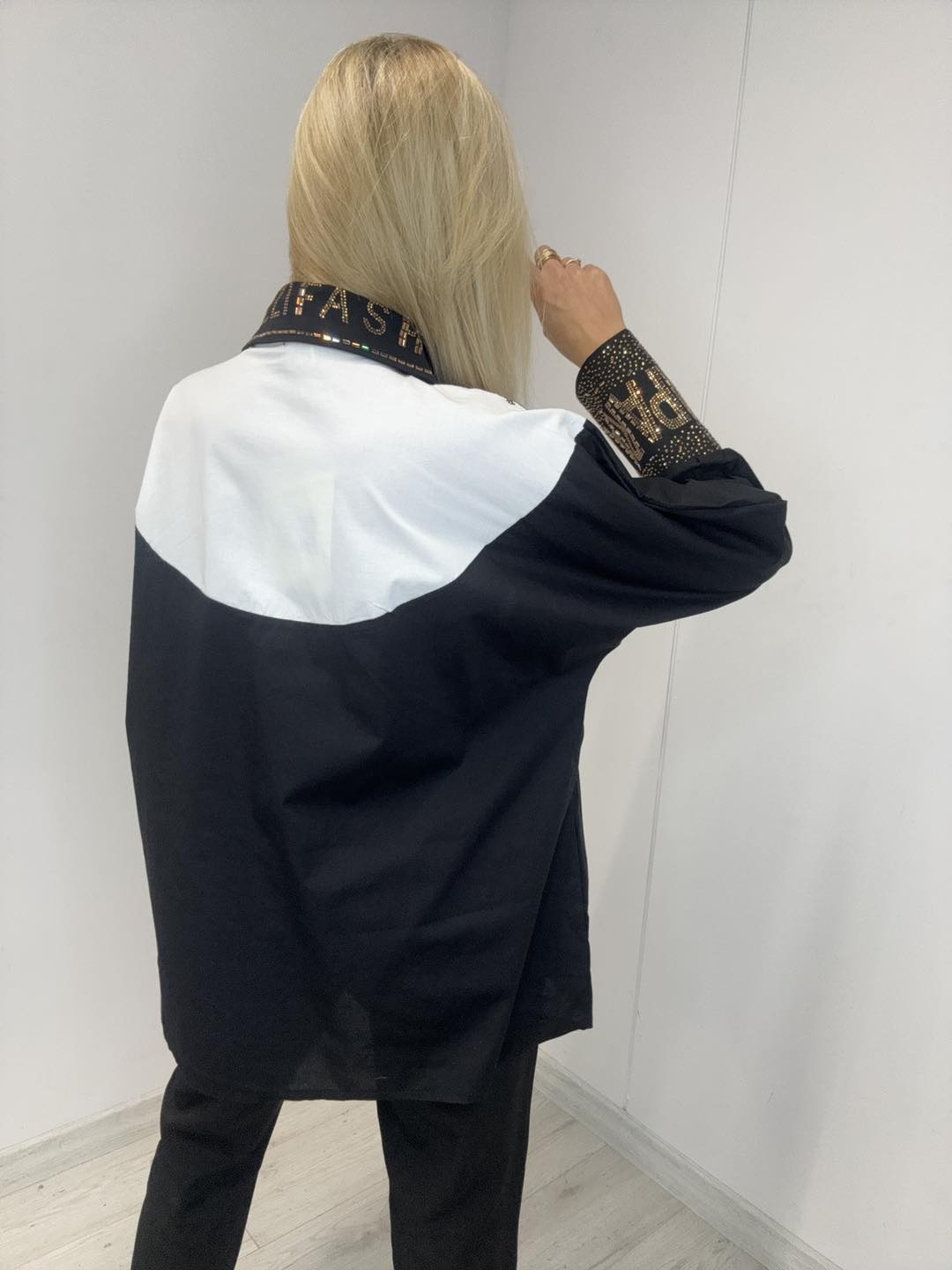 Hemdbluse Schwarz-Weiß