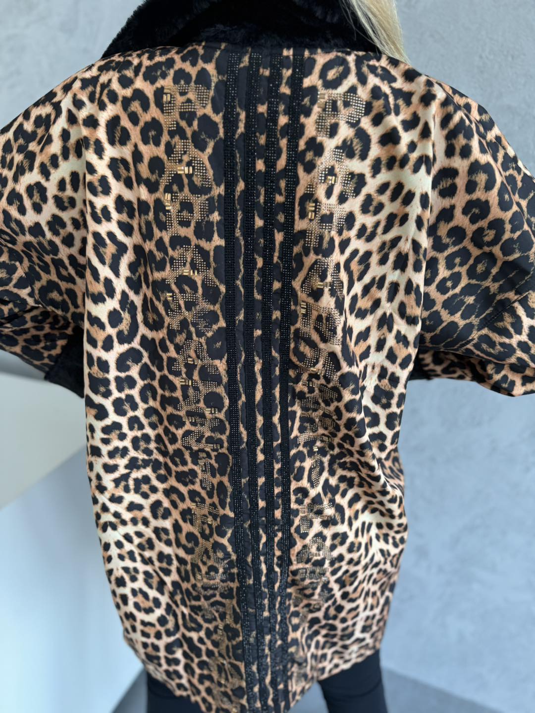 Mantel Leoprint