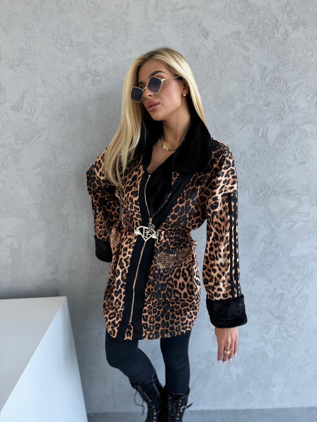 Mantel Leoprint