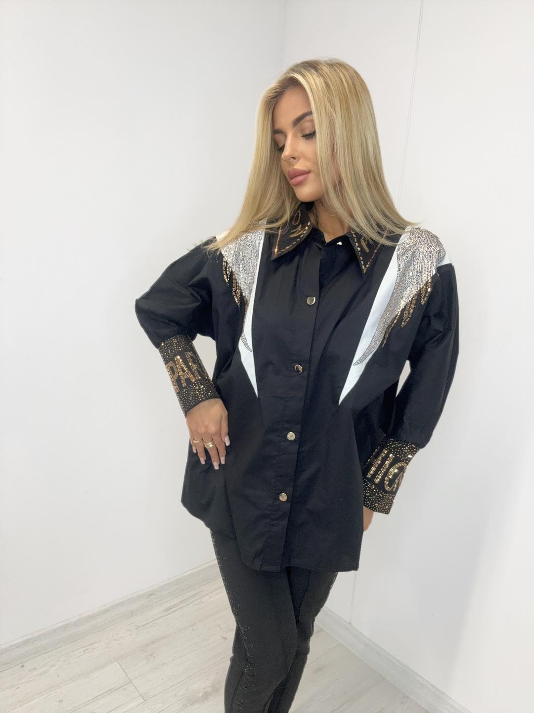 Hemdbluse Schwarz-Weiß