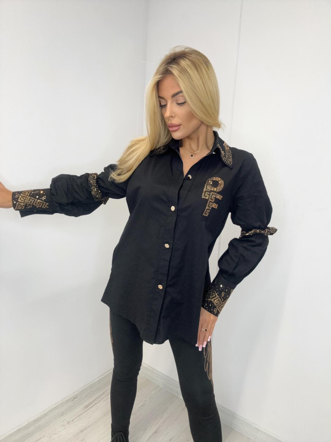 Hemdbluse Schwarz mit Strasssteinen