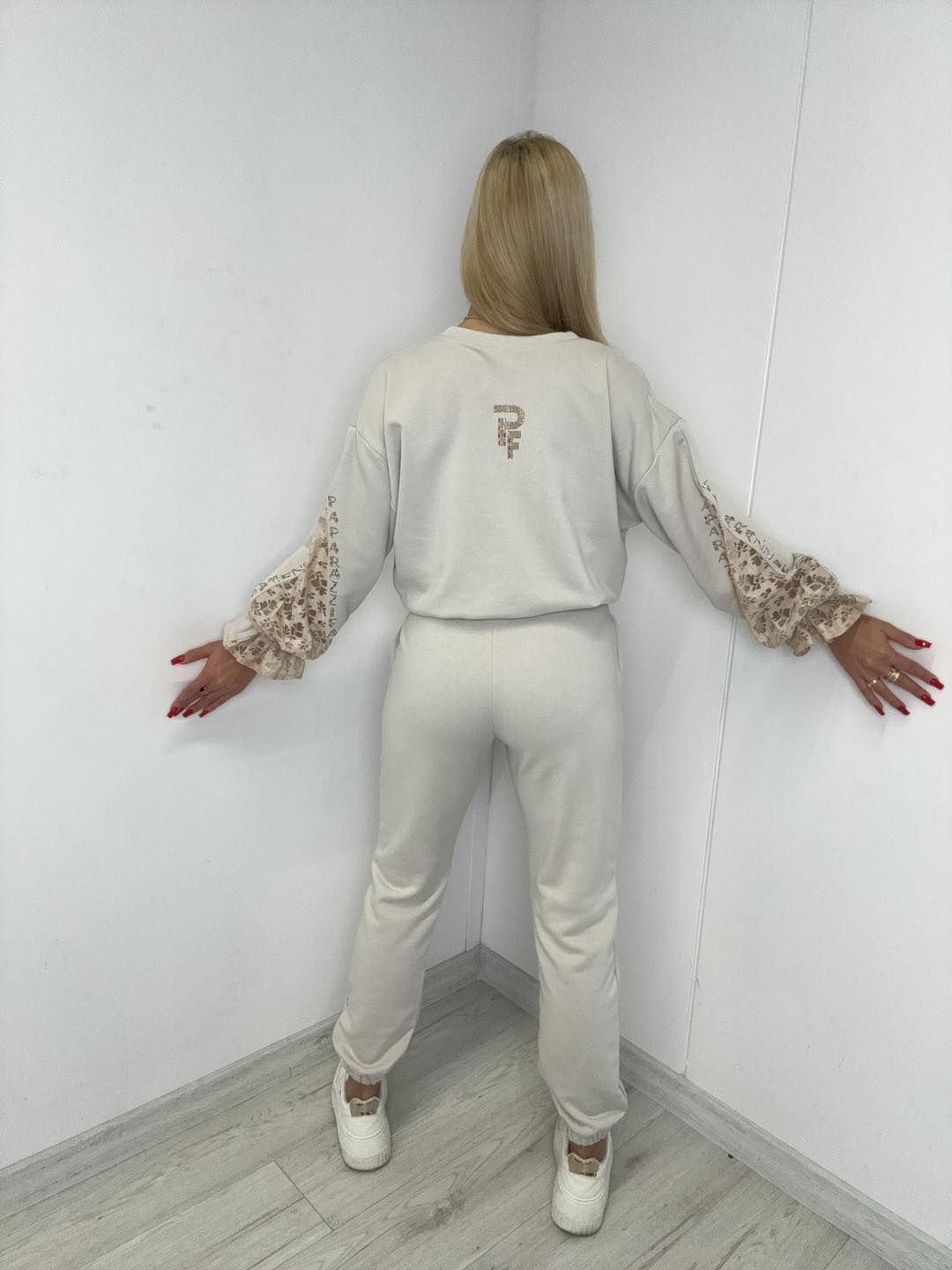 SET Freizeitanzug mit Spitze